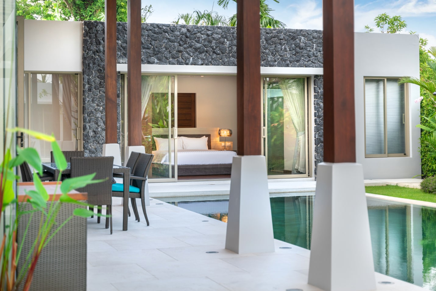 phuket-luxury-tropical-villas-sale-3-4-bed-14